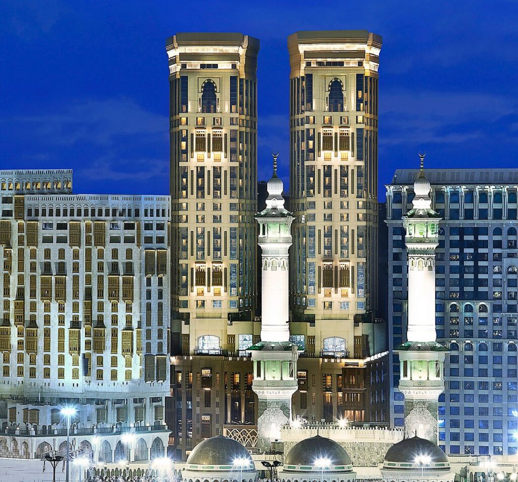 أفضل وقت لحجز فنادق مكة بأسعار رخيصة | دليلك الذكي للتوفير مع وجهتي
