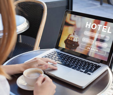 هل الحجز في الفنادق مع إلغاء مجاني خيار أفضل؟